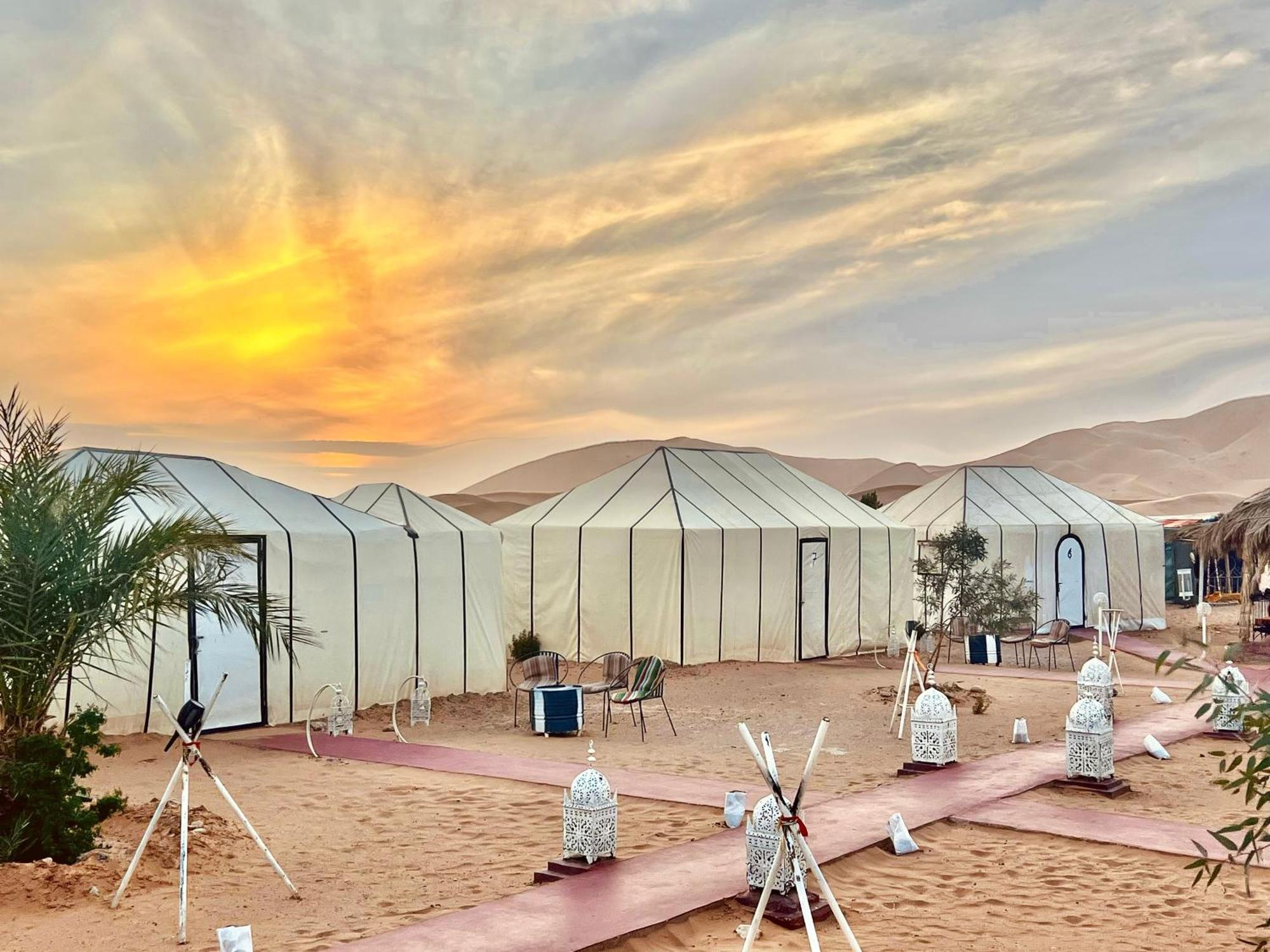 Sahara Dream Luxury Camp Hotel เมอร์ซูกา ภายนอก รูปภาพ